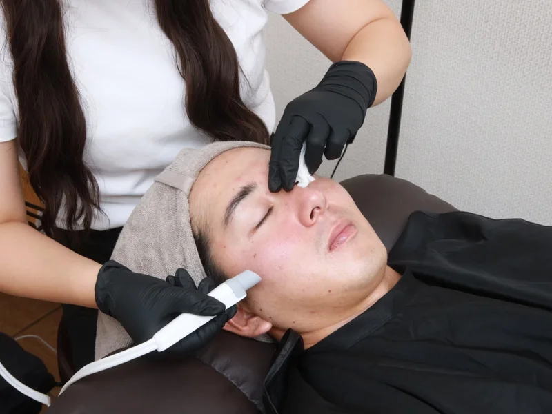 眉毛ワックス・鼻毛ケアなどメンズ身だしなみメニュー